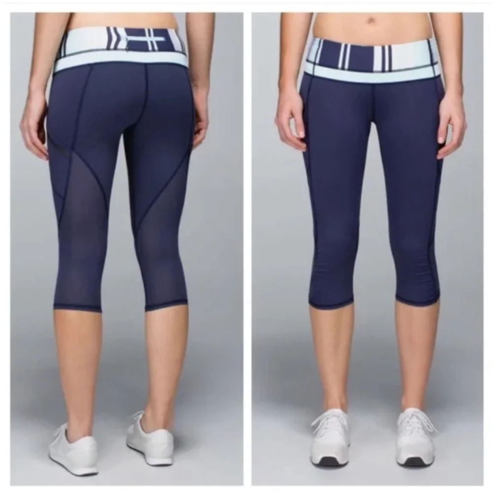 Lululemon Run A Marathon Crop II Cadet Blue Groove Stripe Size 4